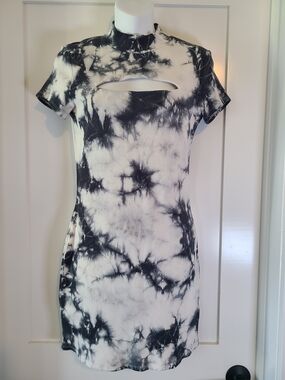 Garage | Dresses | Garage White Lace Floral Dress | Poshmark